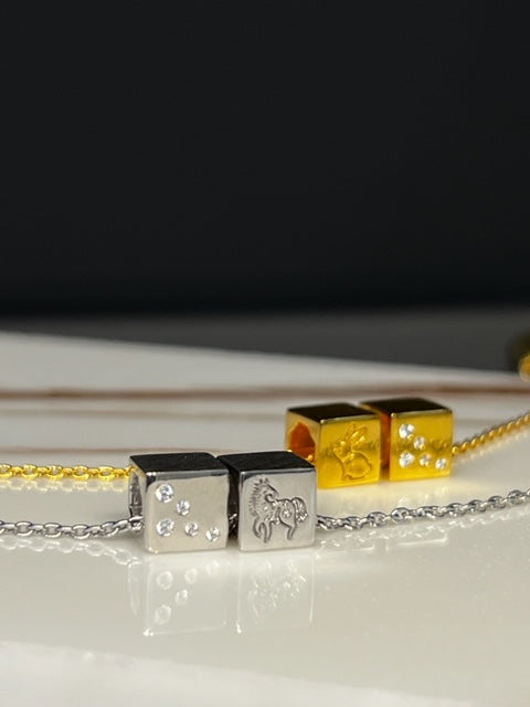CHAPTER20: "Trio Charms" Necklace