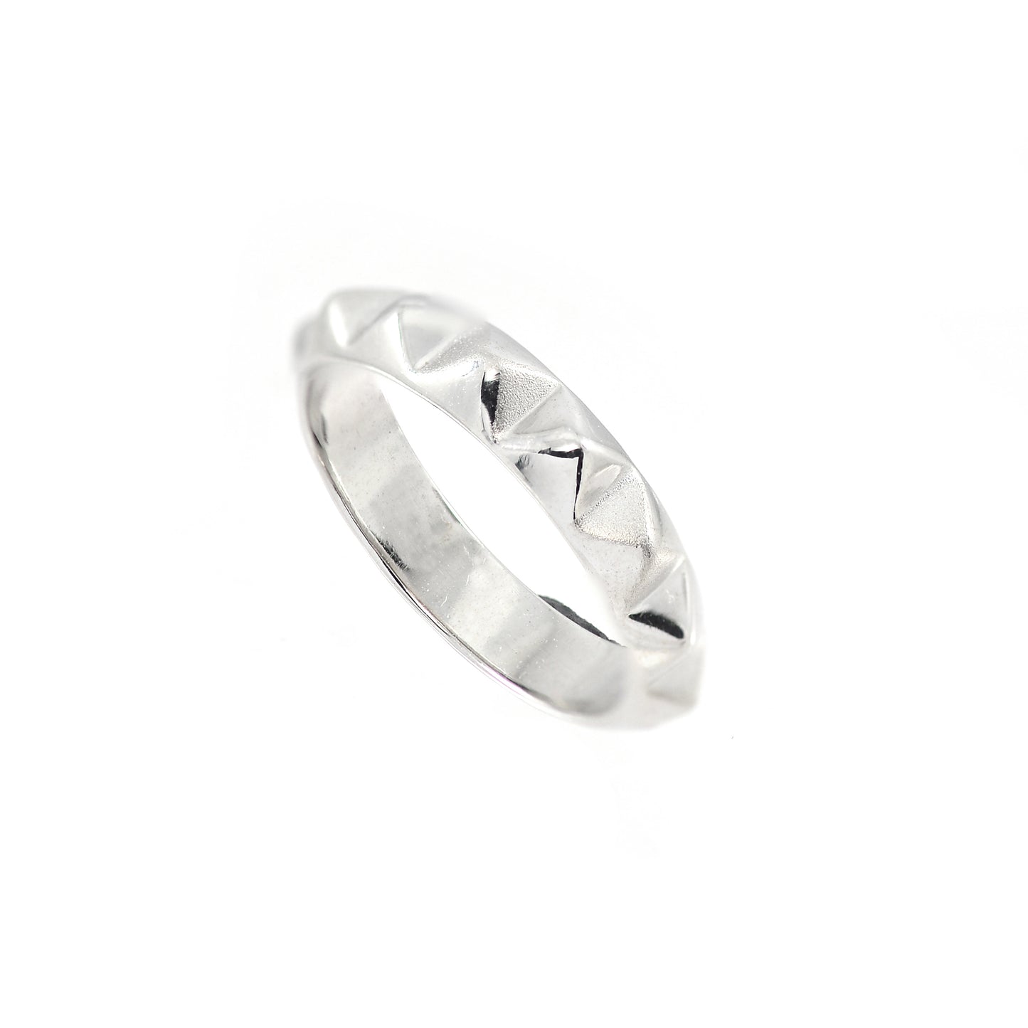Minimalism - Pyramid Ring