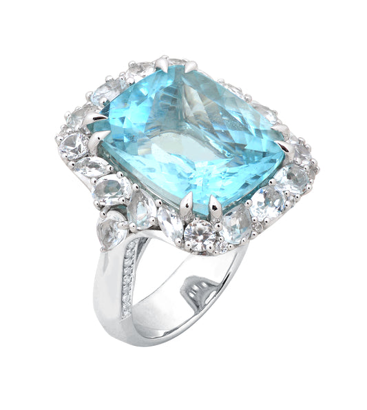 Stand out and Shine - Majestic Aquamarine Ring